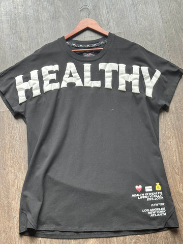 HEALTHY WEALTHY Puff Letter Tee